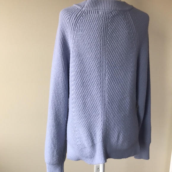 all : row light blue sweater in very good used condition. 🍀 - Picture 4 of 9